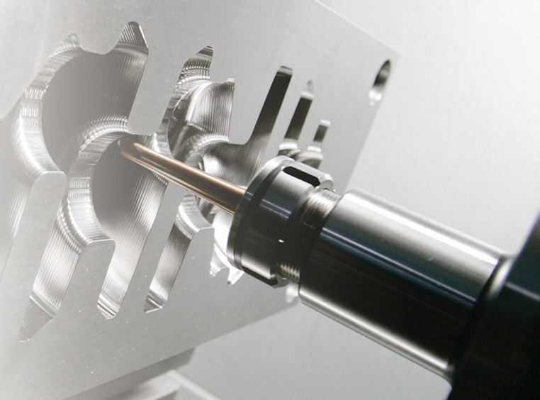 HMC Spindle cutting workpiece